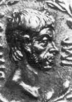 Марк Юний Брут Младший (85—43). Участник заговора против Цезаря. Потерпев поражение от Антония и Августа, покончил самоубийством