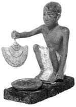 Мальчик — домашний слуга. Древнеегипетская скульптура