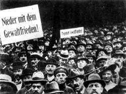 Демонстрация против подписания Версальского договора Берлин. 22 мая 1919 г.