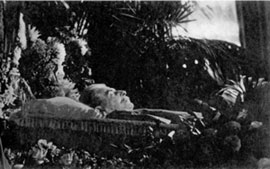 И.Сталин в гробу. 1953 г.