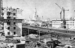 Строительство жилых домов на юго-западе Москвы. 1956 г.