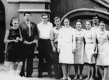 А.А.Зимин (третий слева) со своими учениками. 14 июня 1972 г.